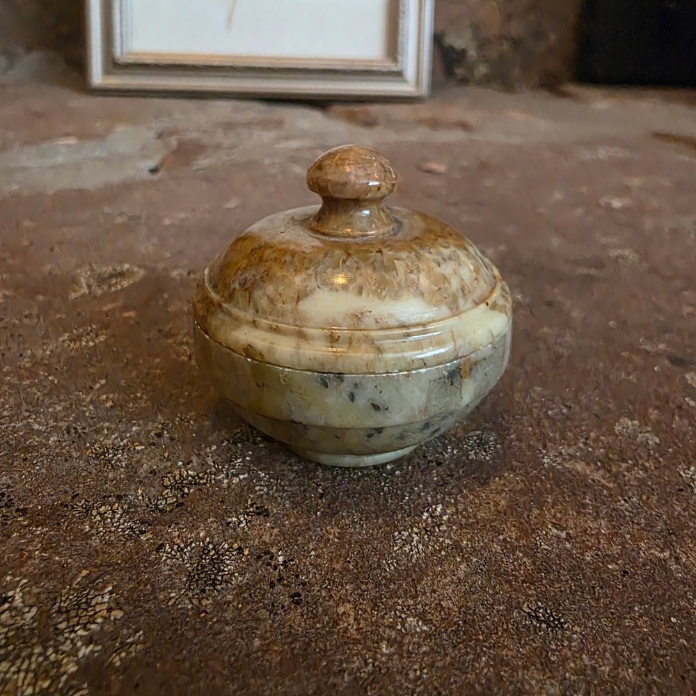 Vintage Miniature Onyx Stone Trinket Box Small Round Carved Marble Jar India